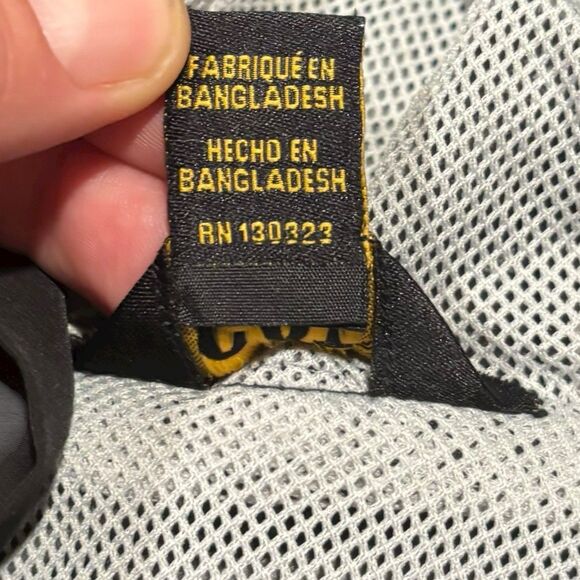 CAT Caterpillar Black Hooded Windbreaker Jacket 24M Yellow Zip Outdoor Coat - Picture 4 of 7